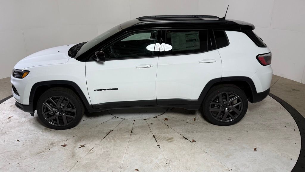 2026 Jeep Compass Limited photo 4