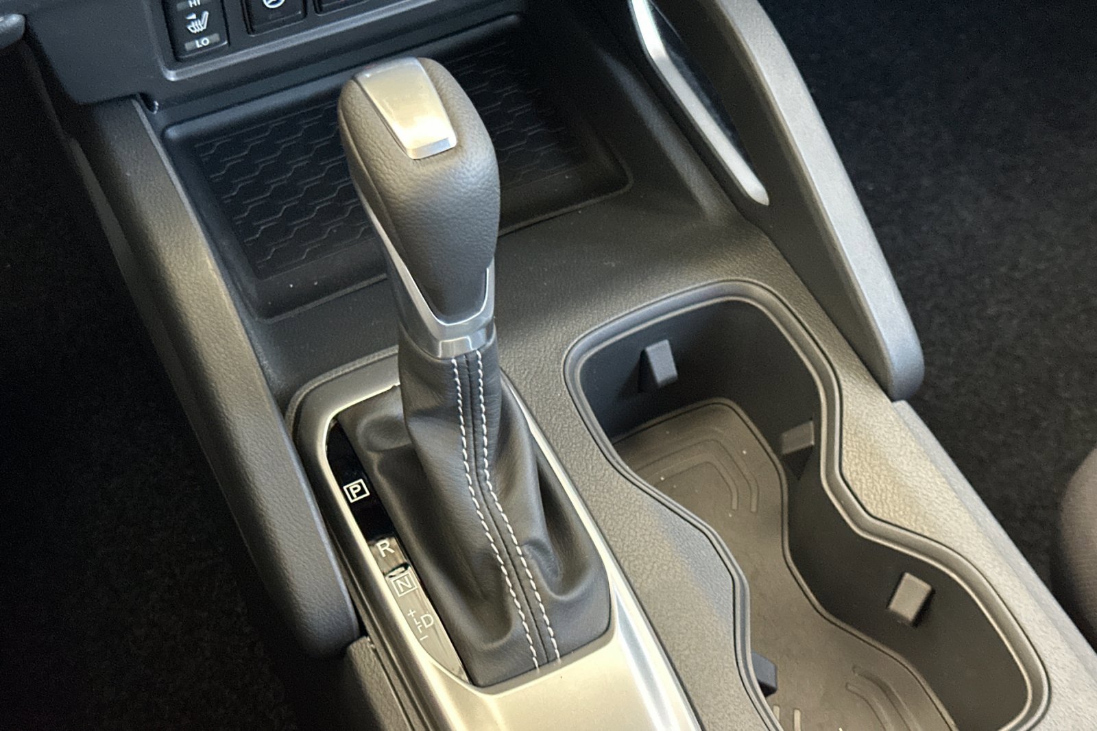 2025 Nissan Frontier SV photo 16