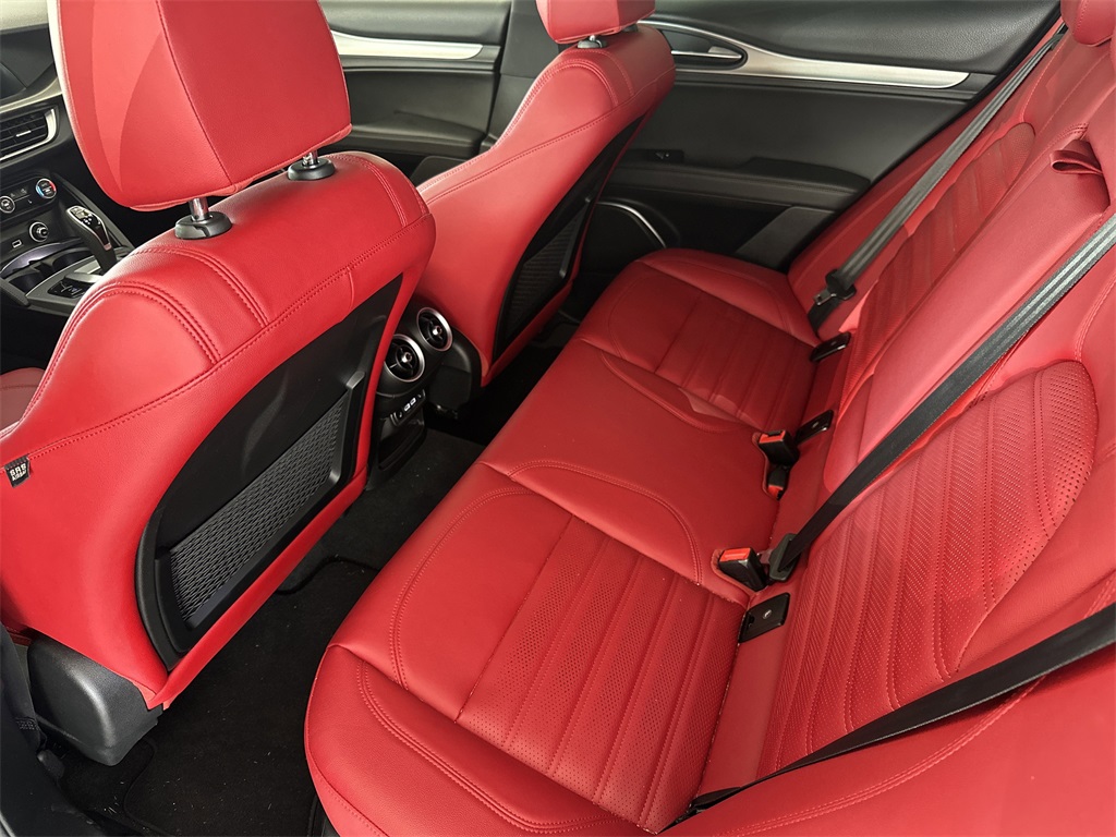 2023 Alfa Romeo Stelvio Ti photo 27