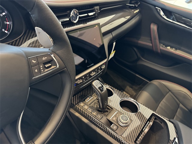 2024 Maserati Quattroporte Modena Q4 photo 18