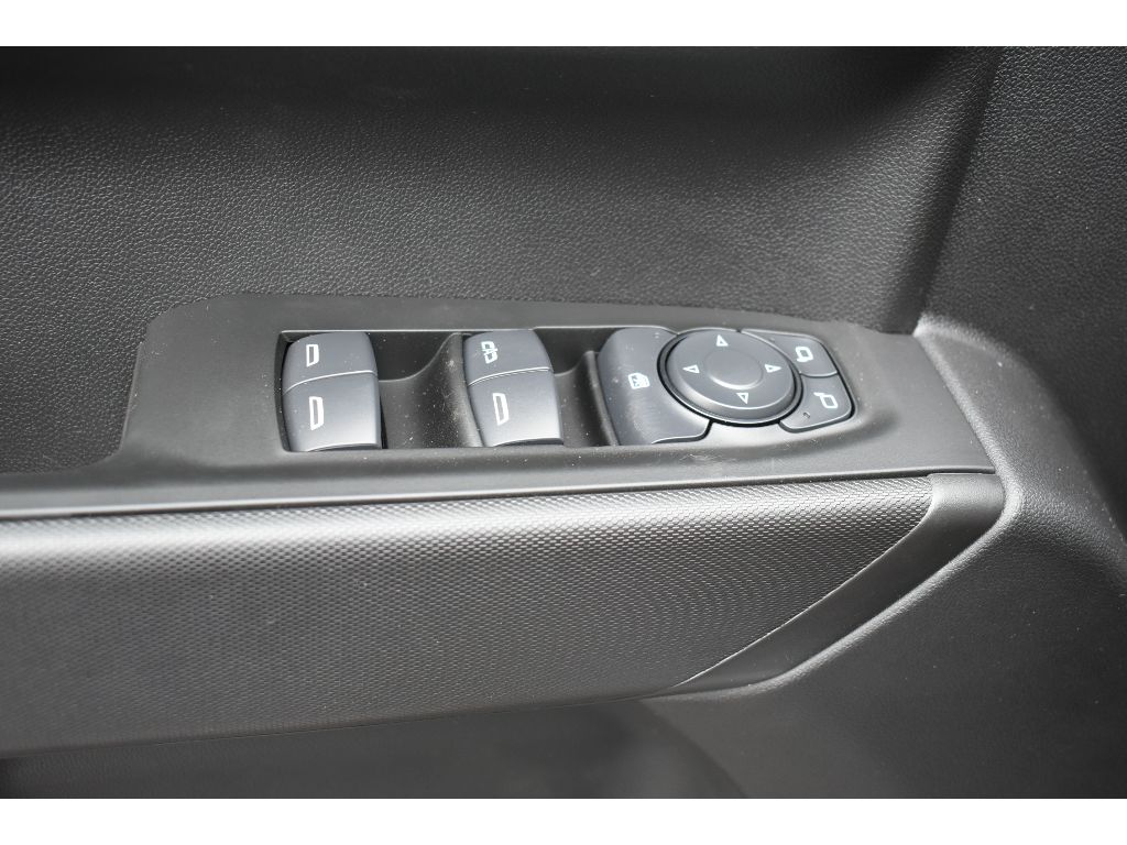 2025 Chevrolet Silverado 1500 Custom photo 15