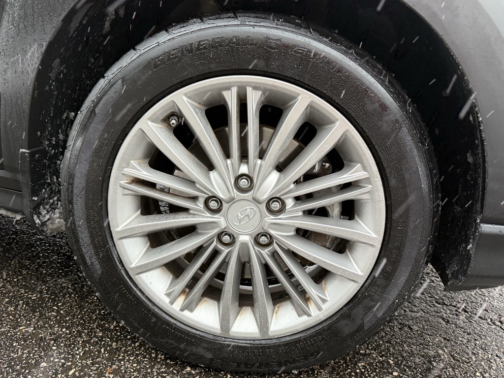 2019 Hyundai Kona SEL photo 3