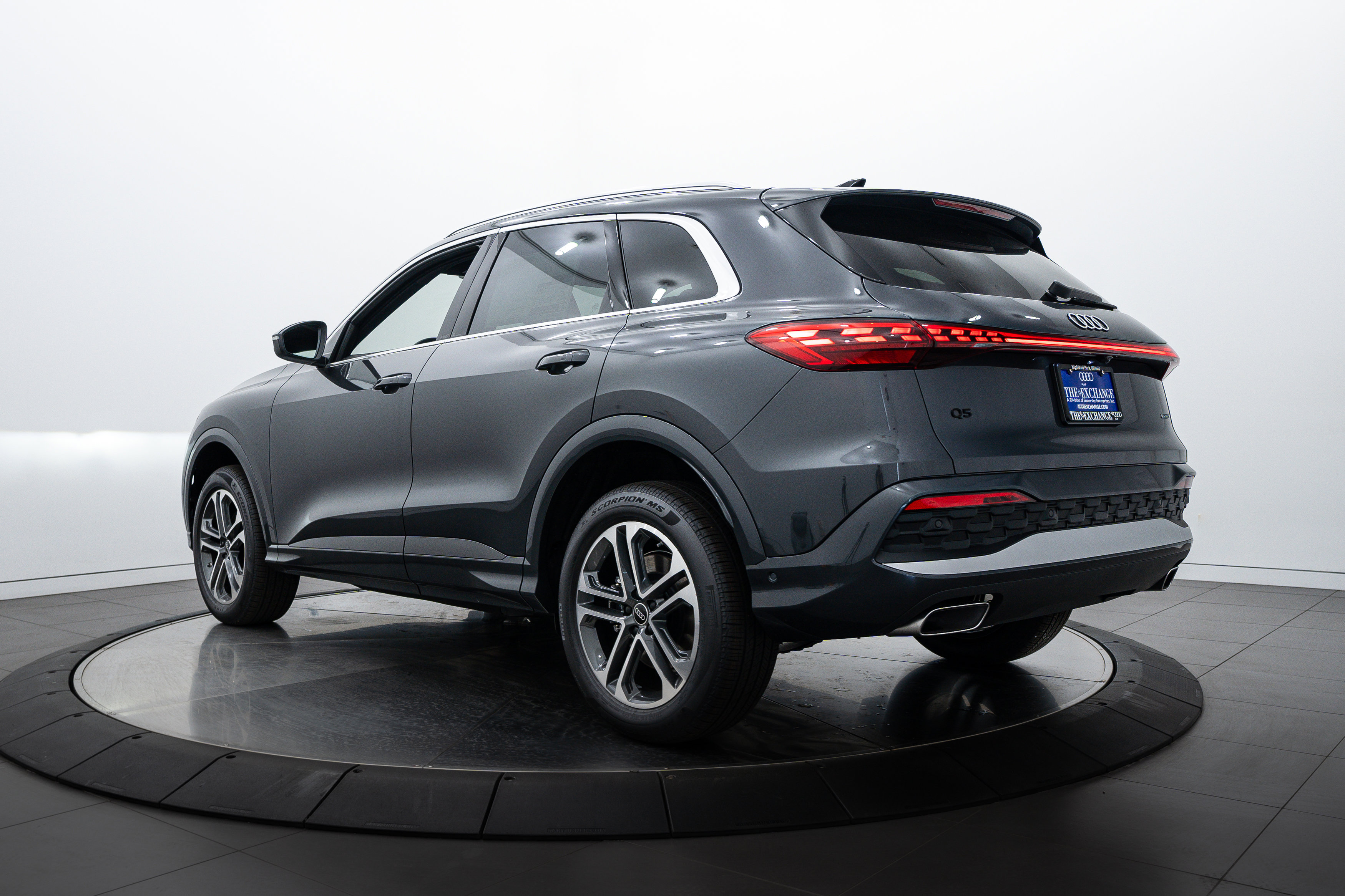 2025 Audi Q5 Premium photo 4