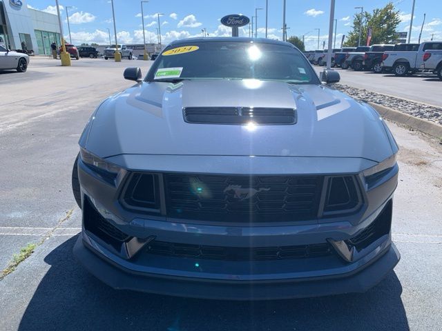 2024 Ford Mustang Dark Horse photo 2
