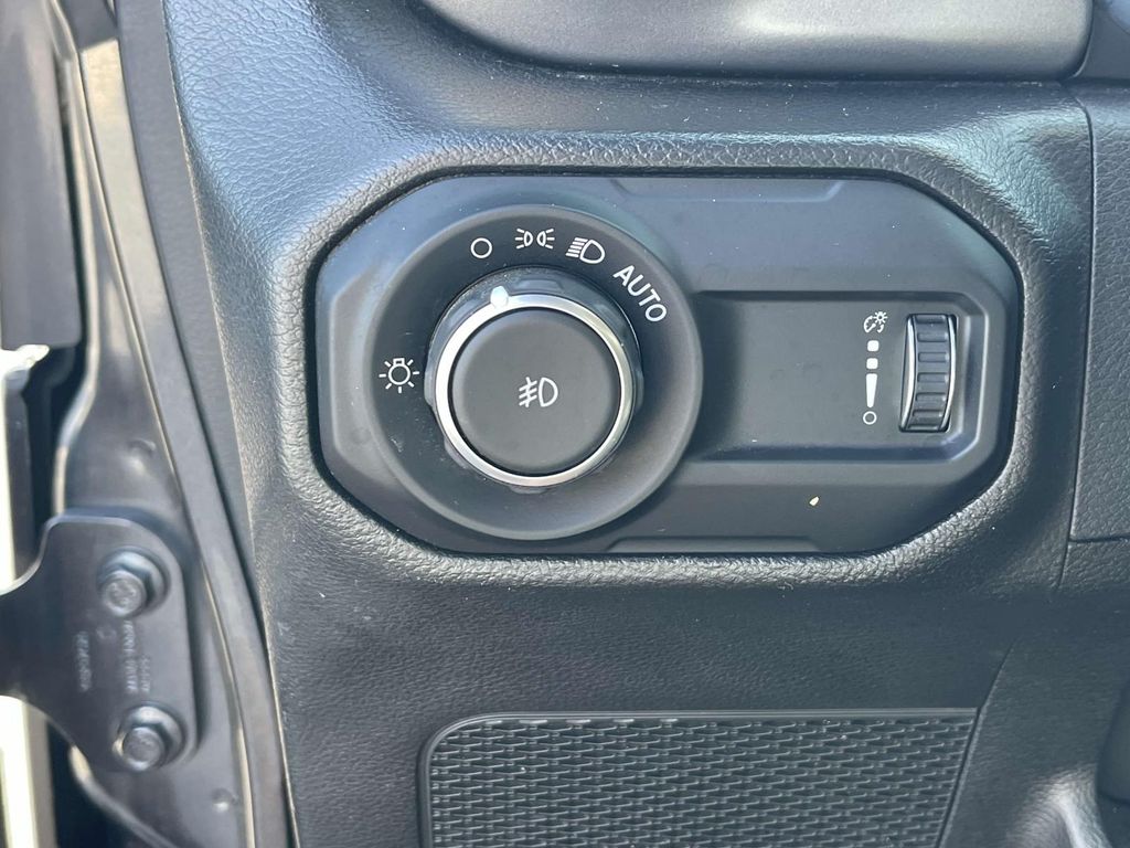 2023 Jeep Wrangler Sport S photo 15