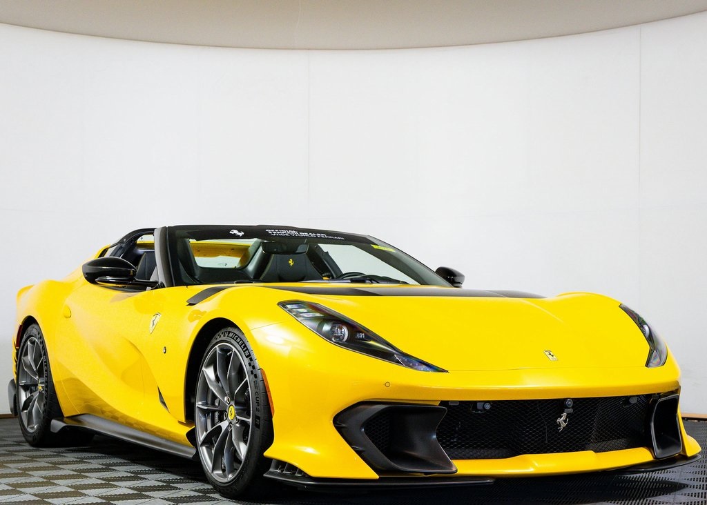 2023 Ferrari 812 Competizione photo 3