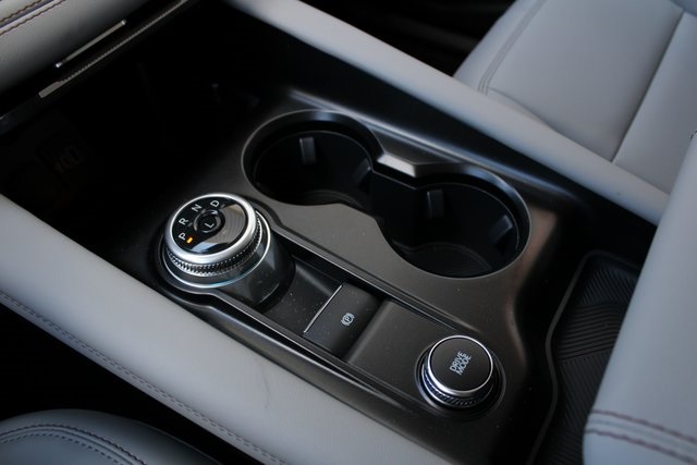 2025 Ford Explorer photo 6