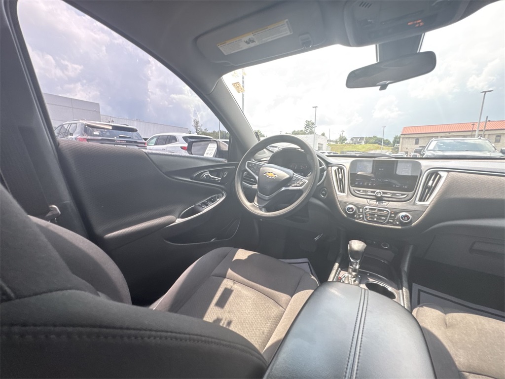 2022 Chevrolet Malibu 1LT photo 15