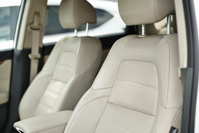2022 Honda CR-V Hybrid Touring photo 22