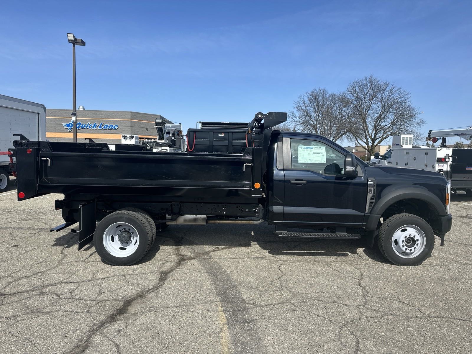 2024 Ford F-550 photo 4