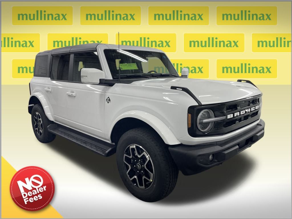 2025 Ford Bronco 4-Door Outer Banks's photo