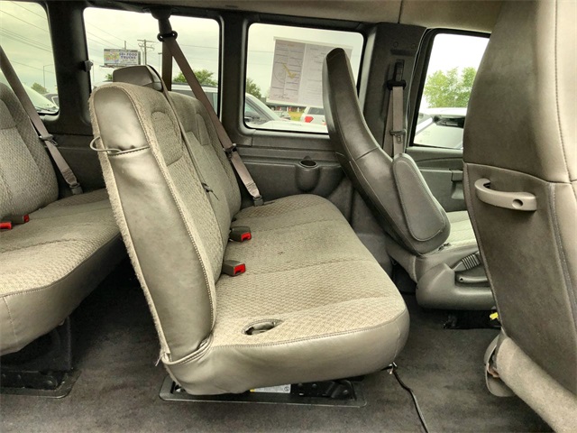 2023 Chevrolet Express 3500 LS photo 12