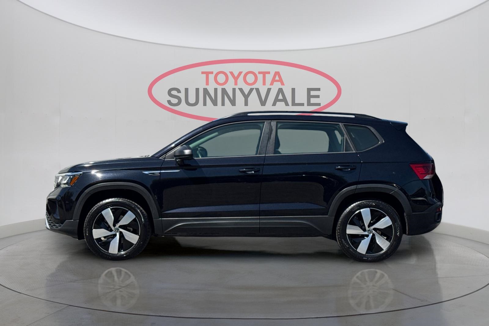 2024 Volkswagen Taos S photo 2