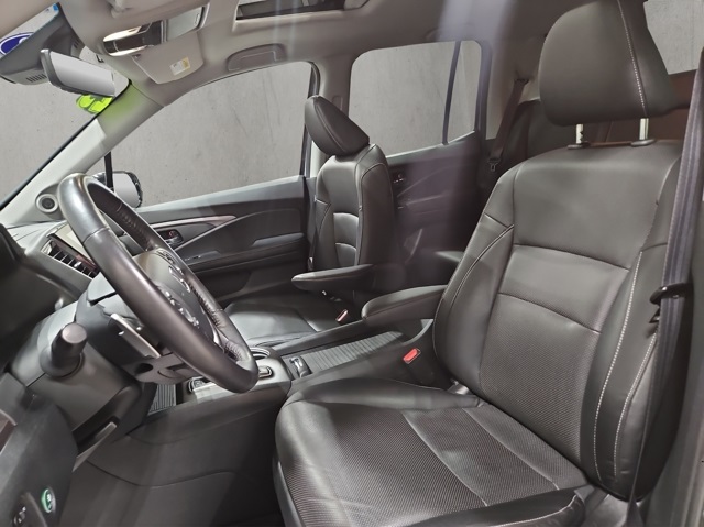 2023 Honda Ridgeline Lightning Lariat photo 4