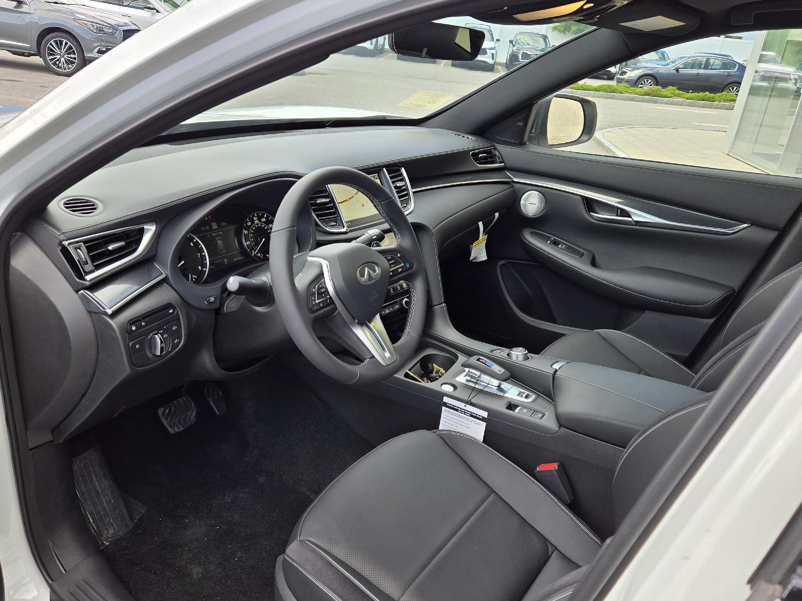 2025 Infiniti QX50 SPORT AWD photo 4