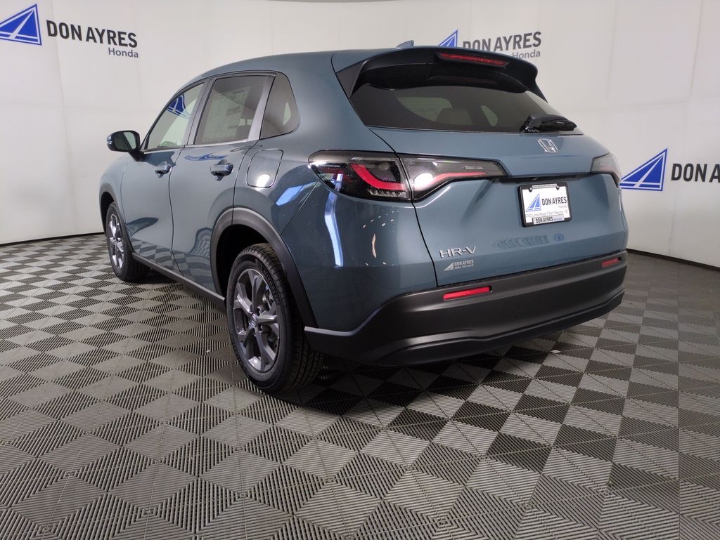 2026 Honda HR-V LX photo 2