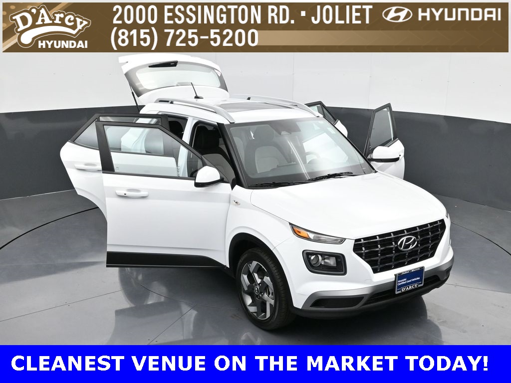 2024 Hyundai Venue SEL photo 23