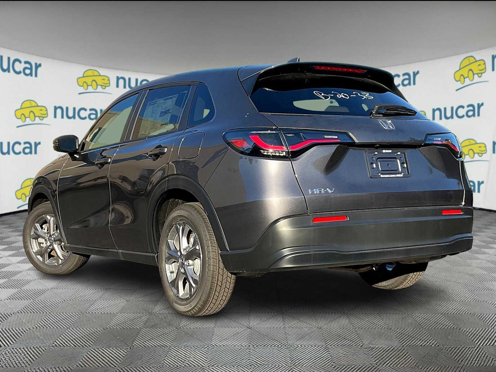 2026 Honda HR-V LX photo 4