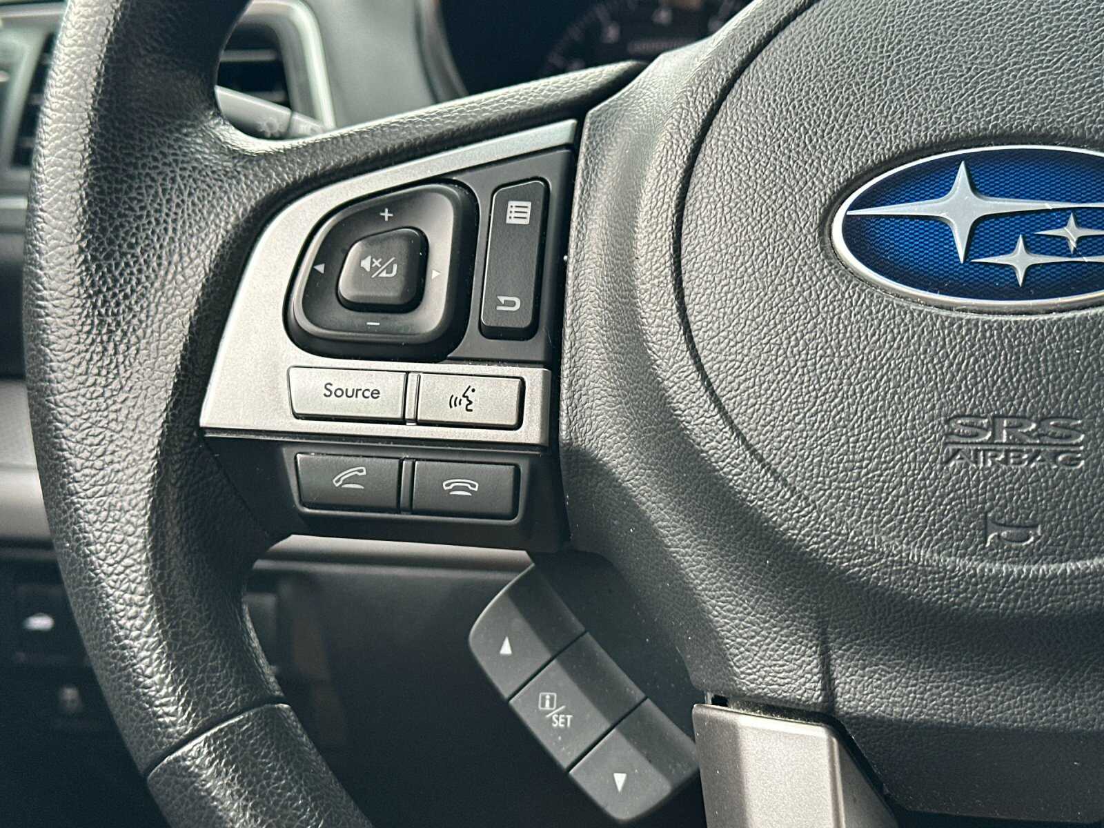 2017 Subaru Legacy 2.5i photo 23