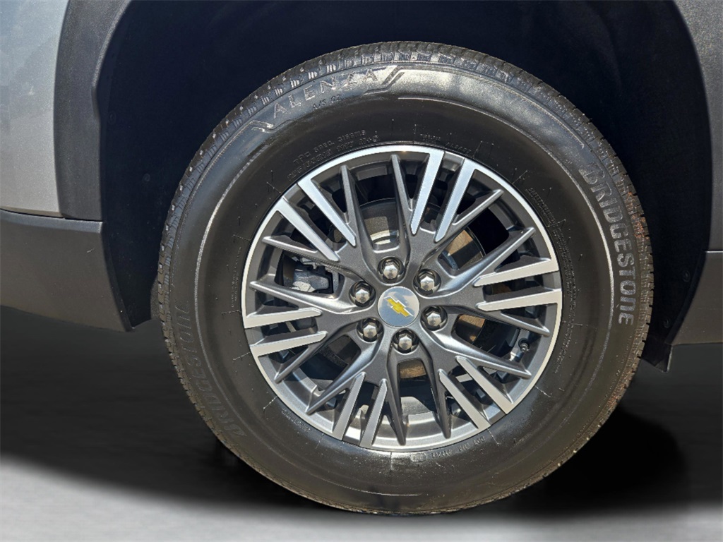 2024 Chevrolet Traverse photo 25