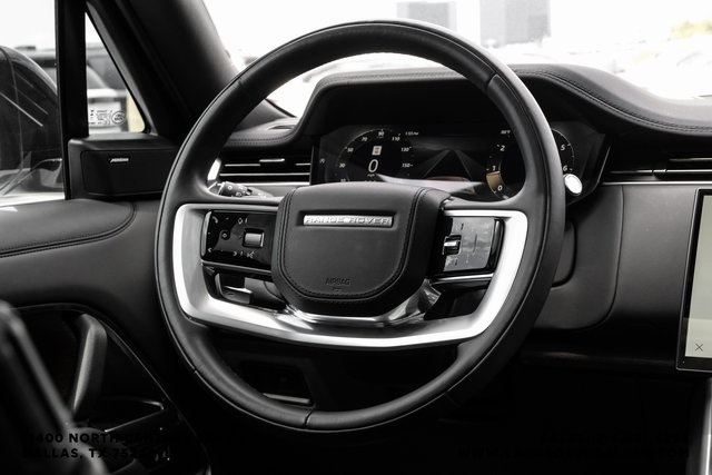 2023 Land Rover Range Rover SE photo 15