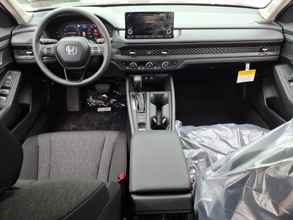 2025 Honda Accord SE photo 4
