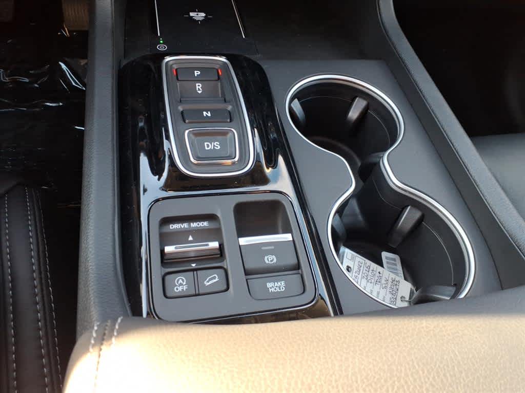 2025 Honda Pilot Touring photo 12