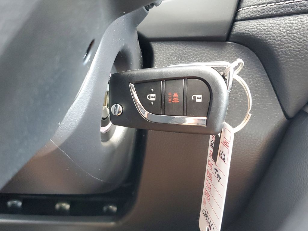 2025 Toyota RAV4 LE photo 24
