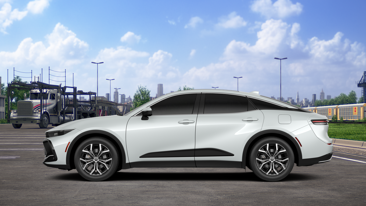 2026 Toyota Crown Limited photo 4