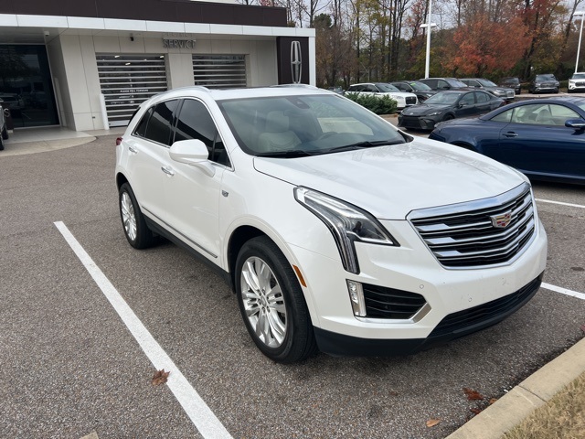 2018 Cadillac XT5 Premium Luxury photo 3