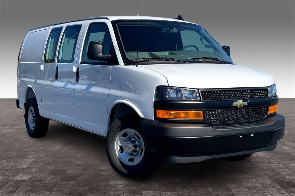 2025 Chevrolet Express Cargo Work Van's photo