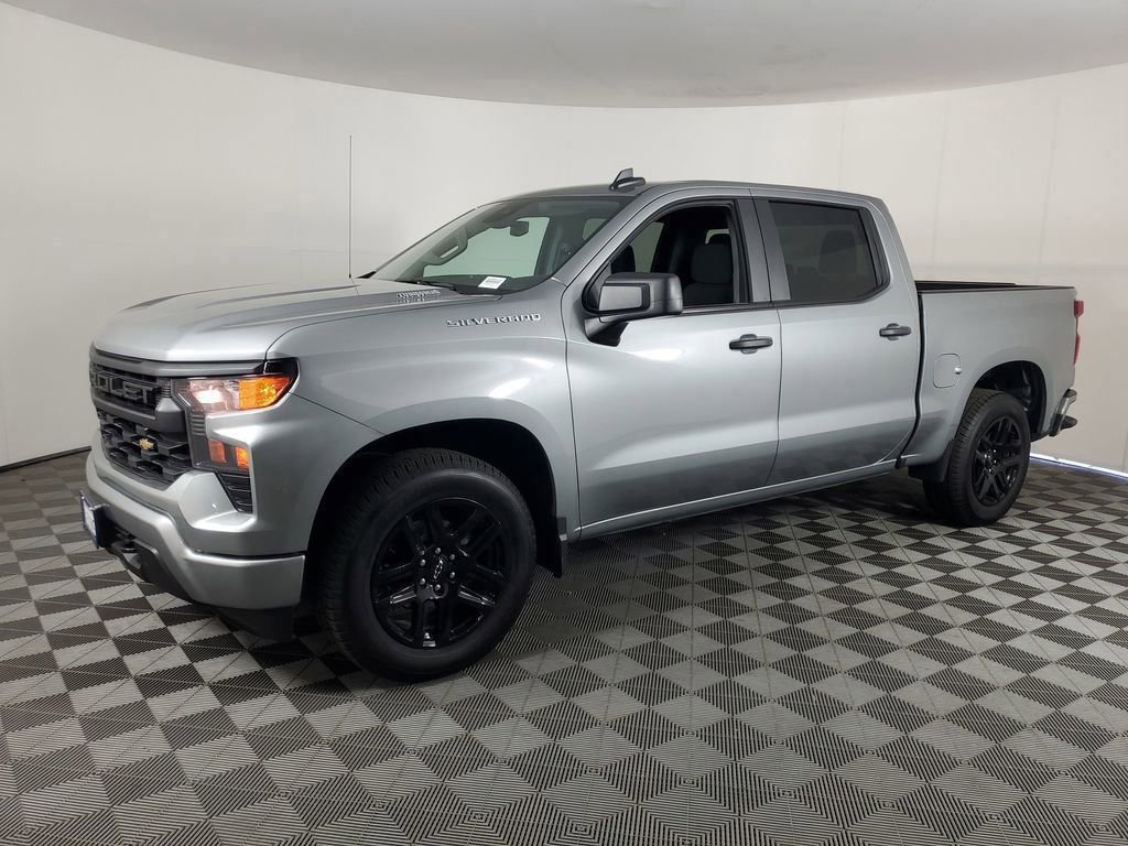 2025 Chevrolet Silverado 1500 Custom photo 8