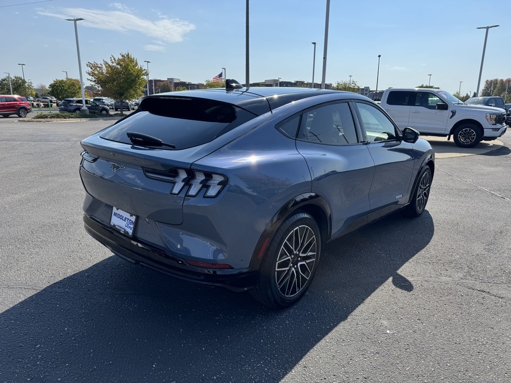 2024 Ford Mustang Mach-E Premium photo 4
