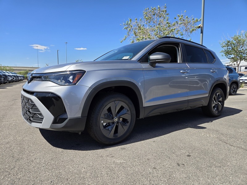 2025 Volkswagen Taos S photo 2