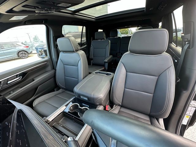 2025 Chevrolet Tahoe Premier photo 32
