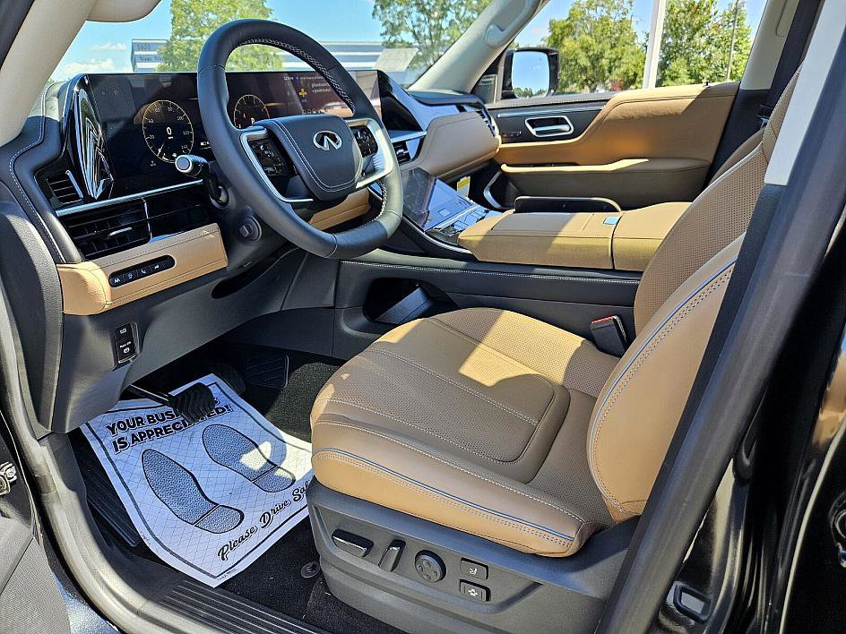 2025 Infiniti QX80 Sensory photo 7
