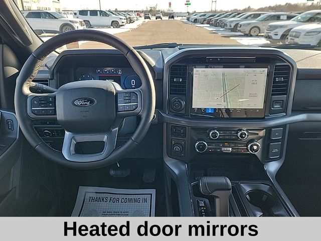 2025 Ford F-150 XLT photo 3