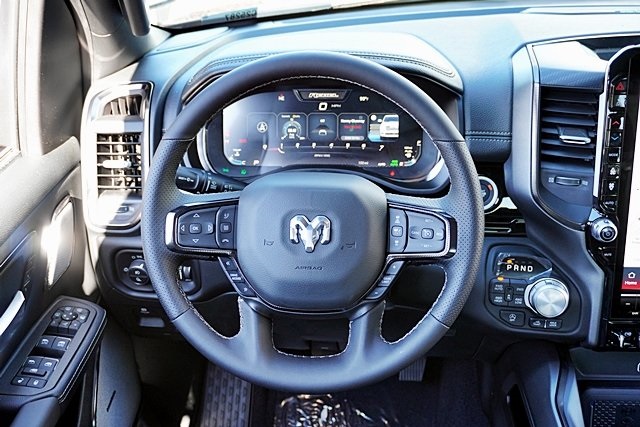 New 2026 Diamond Black Crystal Pearl-Coat Exterior Paint RAM Rebel image 28