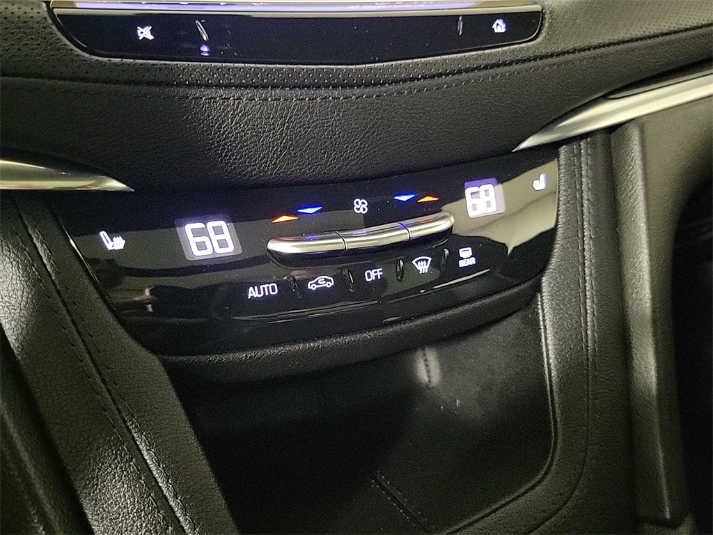 2025 CADILLAC XT5 - Image 19