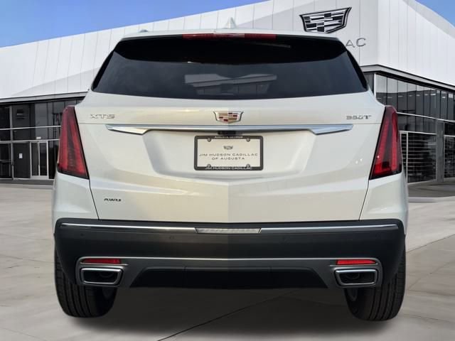 2026 Cadillac XT5 Premium Luxury photo 3
