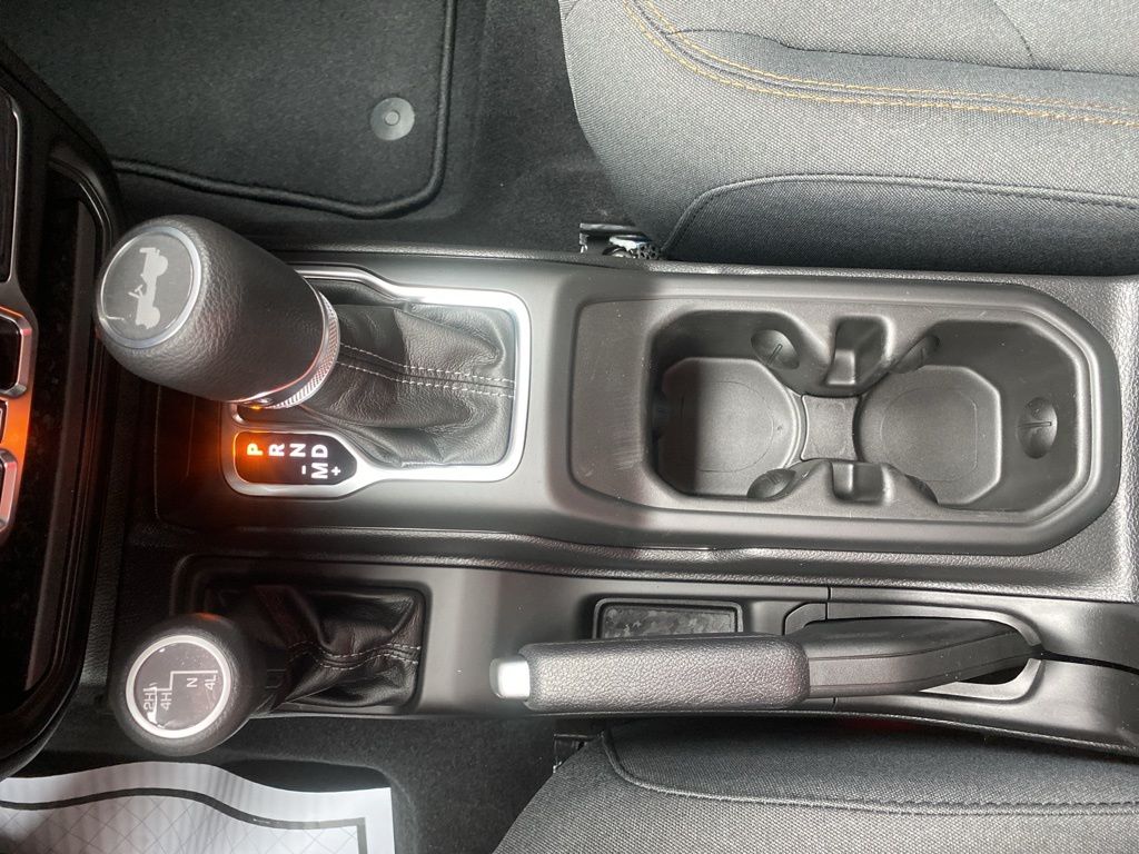 2025 Jeep Wrangler Sport S photo 29