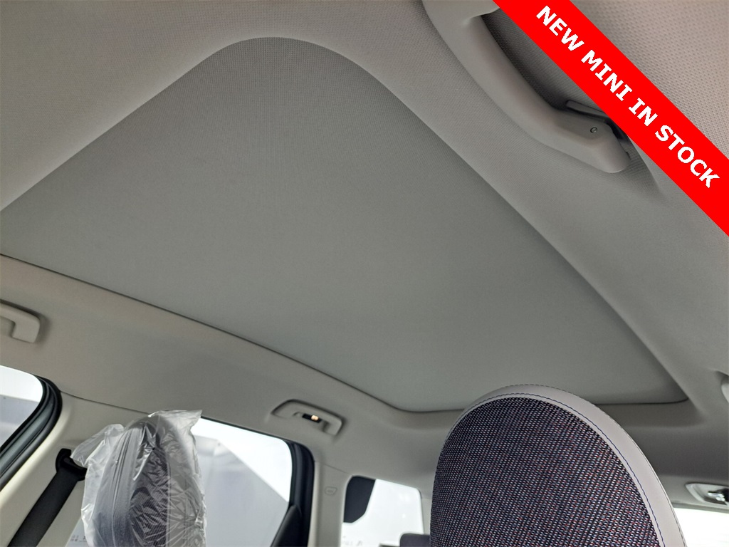 2025 Mini Countryman ALL4 Signature photo 15