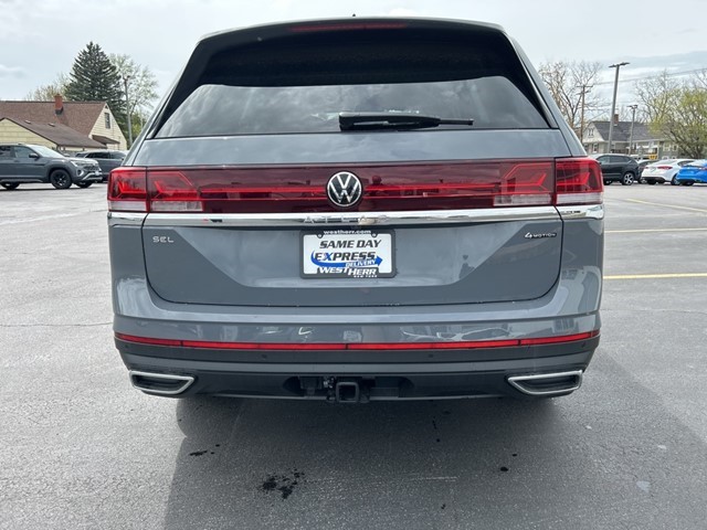 2025 Volkswagen Atlas SEL photo 3