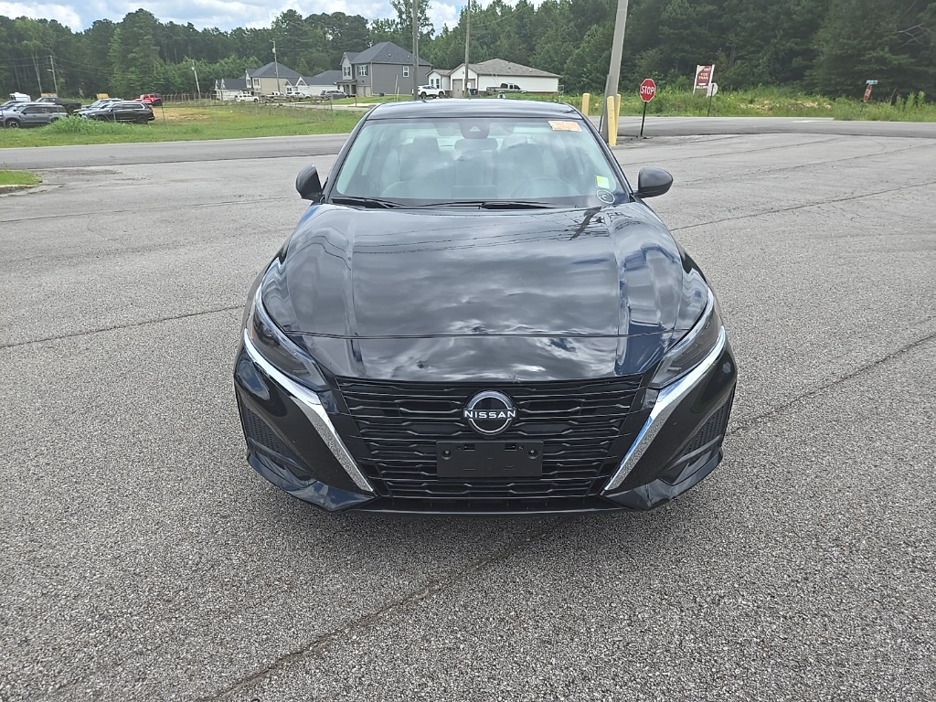2025 Nissan Altima 2.5 SV photo 2