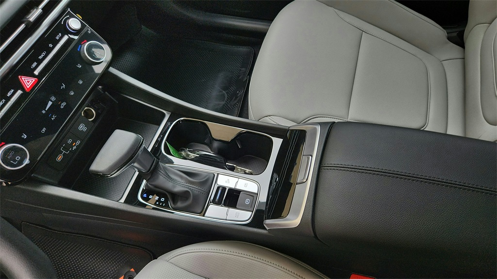 2025 Hyundai Santa Cruz SEL photo 24
