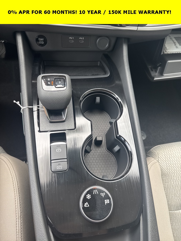2025 Nissan Rogue SV photo 28