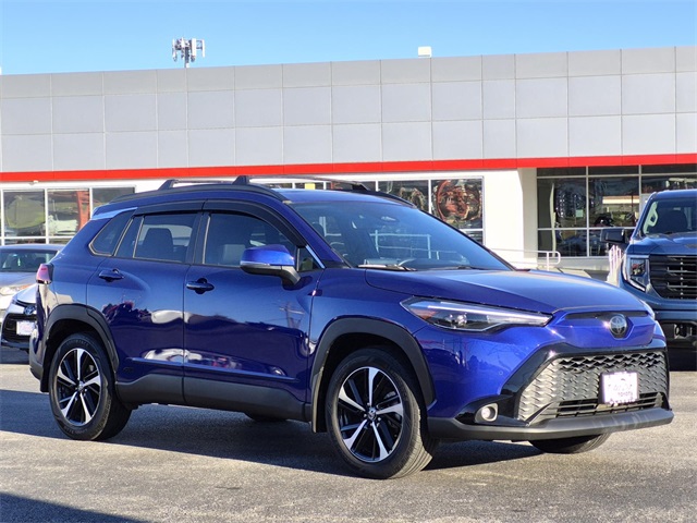2024 Toyota Corolla Cross XSE's photo