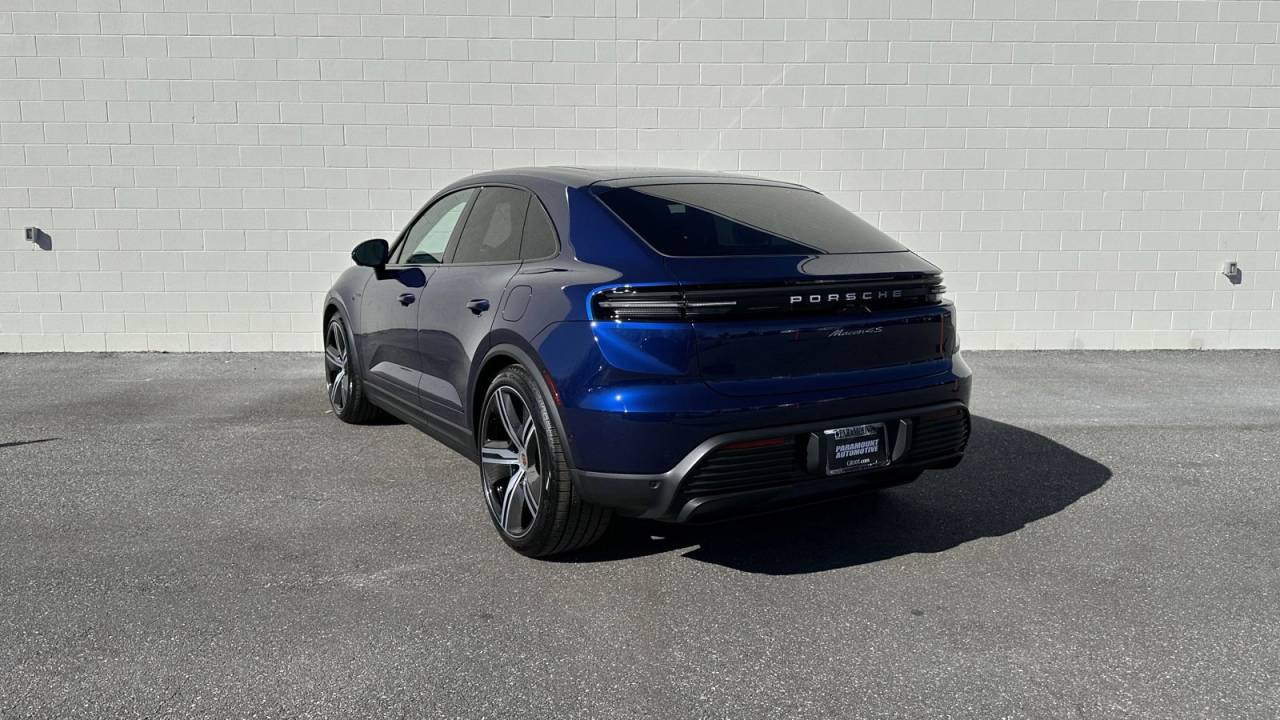 2025 Porsche Macan Electric photo 3