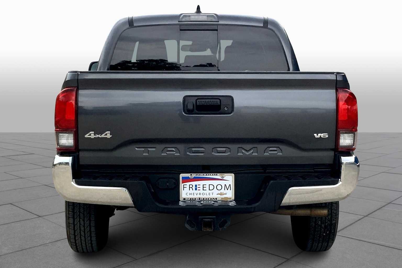 2021 Toyota Tacoma SR5 photo 4