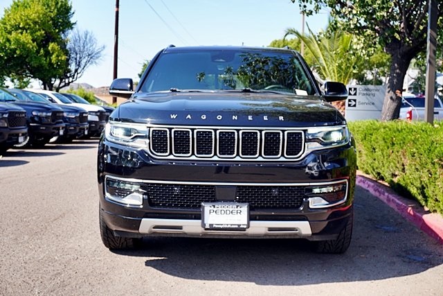 2023 Jeep Wagoneer L Series II photo 4